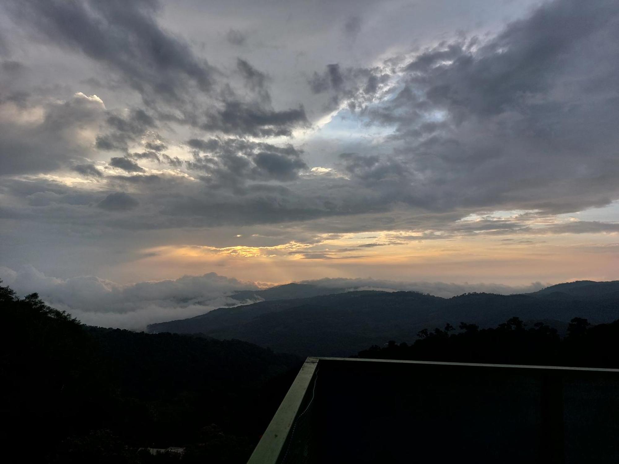 Hotel Mirador De Quetzales Providencia Eksteriør billede